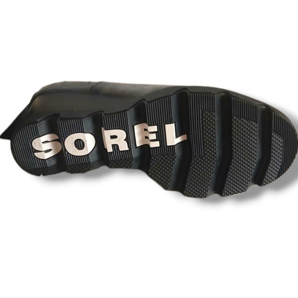 🚨SOLD🚨NWT SOREL Uptown Joan Suede Stud  Booties, Size 7.5 - Picture 6 of 6